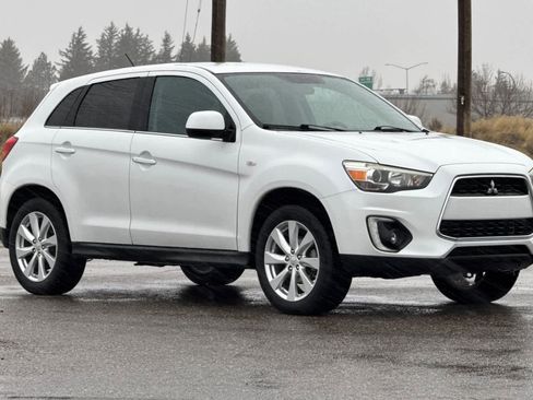 Used 2015 Mitsubishi Outlander Sport SE image 9