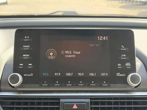 Used 2018 Honda Accord LX image 19