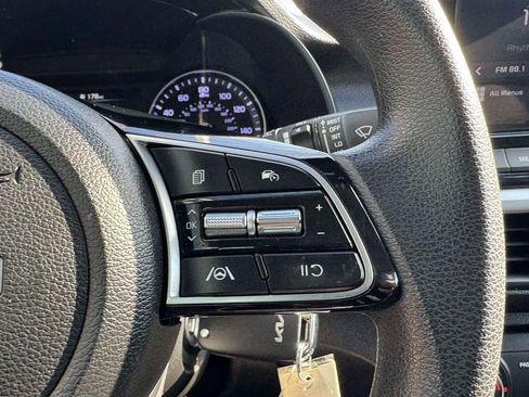 Used 2023 Kia Forte LXS w/ LXS Technology Package image 19