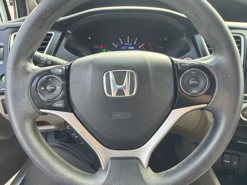 Used 2015 Honda Civic Hybrid Sedan image 12