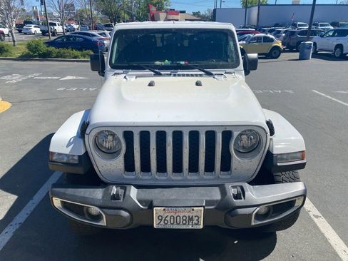 Used 2022 Jeep Gladiator Overland w/ Popular Equipment Package image 8