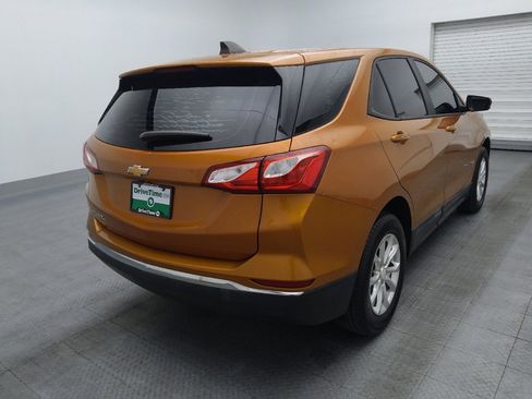 Used 2018 Chevrolet Equinox LS image 9
