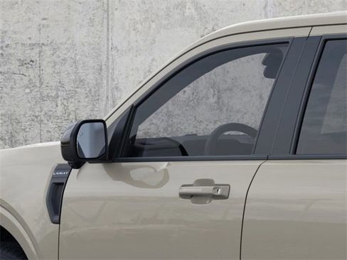 New 2025 Ford Maverick Lariat w/ Black Appearance Package image 21