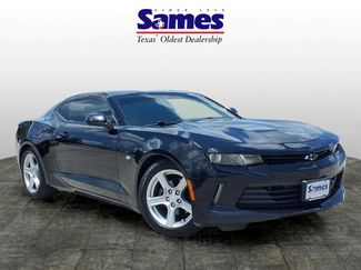 Used 2018 Chevrolet Camaro LT RWD video 1