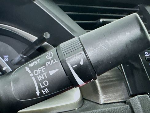 Used 2021 Honda Civic EX image 13