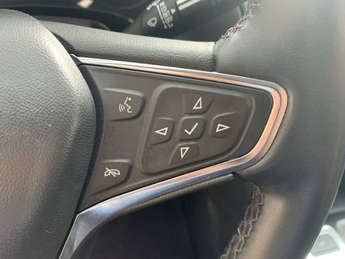 Used 2024 Chevrolet Equinox LT AWD/4WD image 23