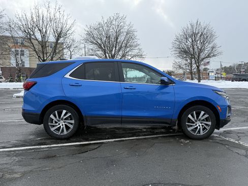 Used 2024 Chevrolet Equinox LT image 7