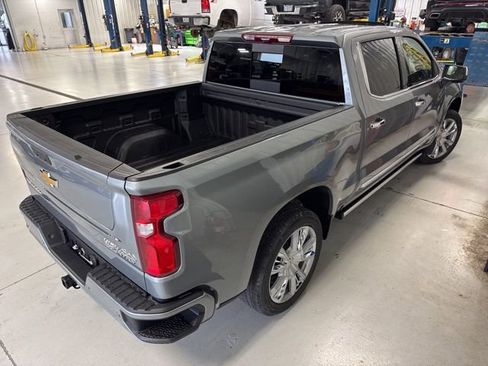 New 2026 Chevrolet Silverado 1500 High Country AWD/4WD image 19