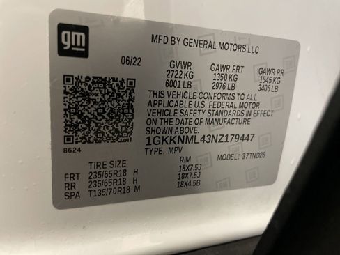 Used 2022 GMC Acadia SLT w/ Preferred Package image 28