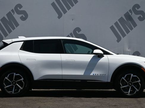 Used 2025 Chevrolet Equinox EV LT w/ Comfort Package FWD image 4