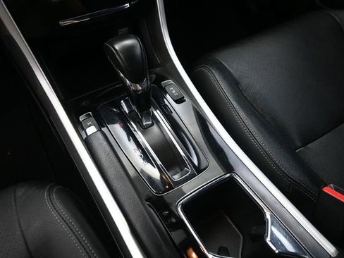 Used 2017 Honda Accord EX-L image 29