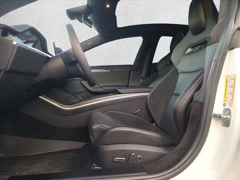 Used 2024 Tesla Model S Plaid image 15