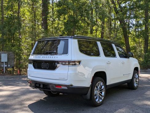 Used 2022 Jeep Grand Wagoneer Series II w/ Premium Group II image 5