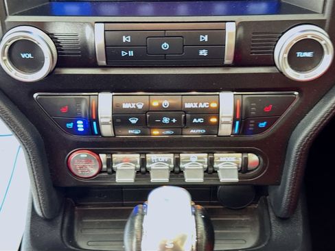 Used 2020 Ford Mustang GT Premium w/ GT Performance Package RWD image 19