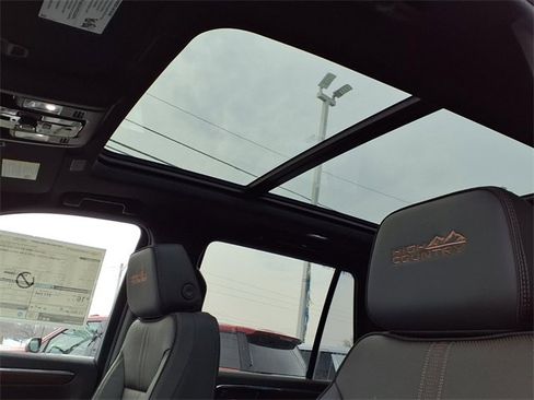 New 2026 Chevrolet Tahoe High Country w/ Sun And Tow Package image 21