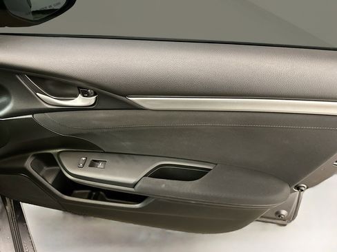 Used 2018 Honda Civic EX image 33