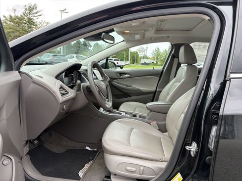 Used 2016 Chevrolet Cruze Premier FWD image 13