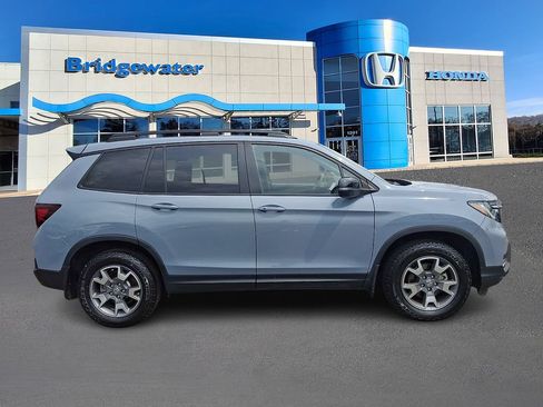 Used 2023 Honda Passport TrailSport image 7