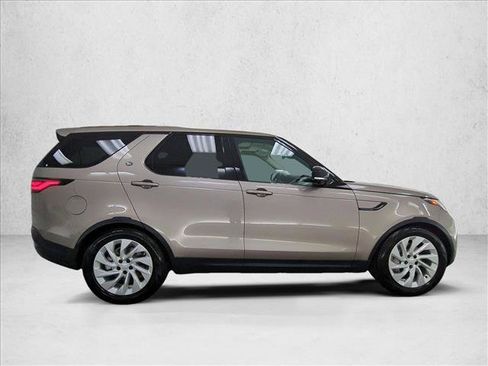 Certified 2026 Land Rover Discovery S AWD/4WD image 4