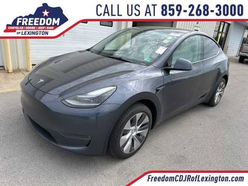 Used 2023 Tesla Model Y Long Range image 1