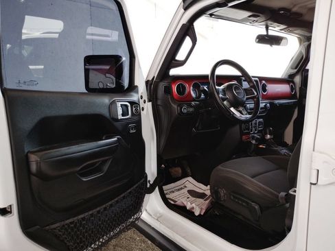 Used 2020 Jeep Wrangler Unlimited Rubicon w/ Safety Group AWD/4WD image 21