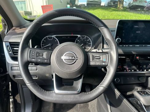 Used 2023 Nissan Rogue SL AWD/4WD image 42