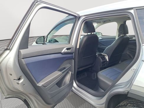 New 2025 Volkswagen Taos SEL image 13