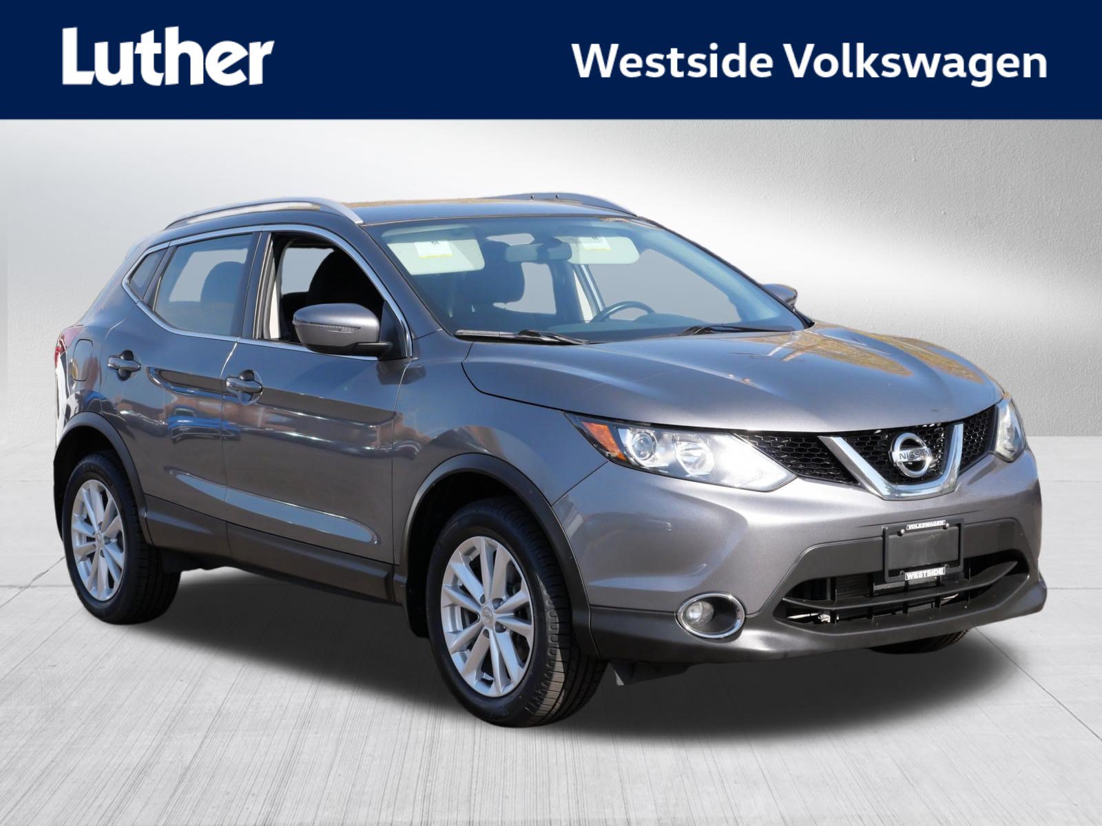 Used 2017 Nissan Rogue Sport SV w/ SV All-Weather Package AWD/4WD image 1