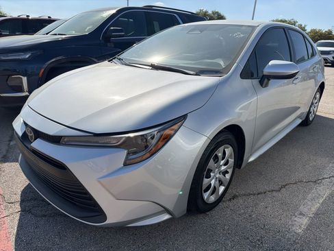 Used 2024 Toyota Corolla LE image 1