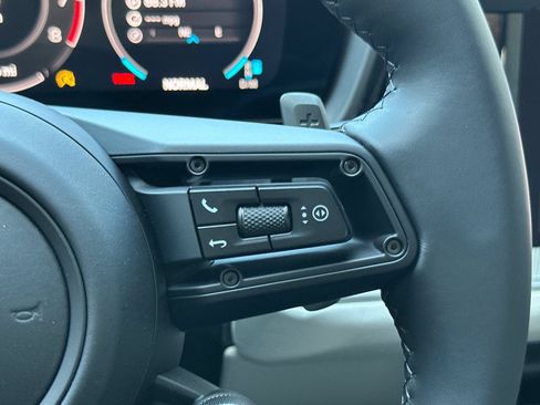 New 2026 Porsche Cayenne Coupe AWD/4WD image 32