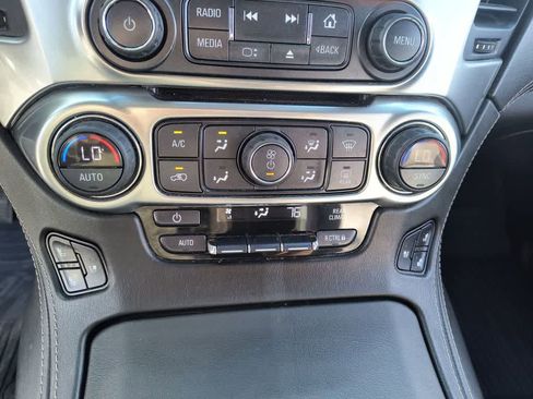 Used 2019 Chevrolet Suburban Premier image 19