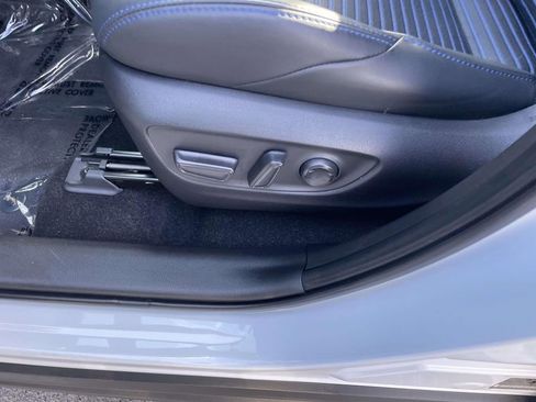 Used 2025 Toyota RAV4 XSE image 28