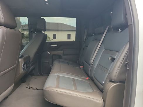 Certified 2023 GMC Sierra 2500 Denali w/ Denali Ultimate Package AWD/4WD image 14