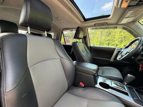 Used 2016 Toyota 4Runner SR5 Premium AWD/4WD image 24