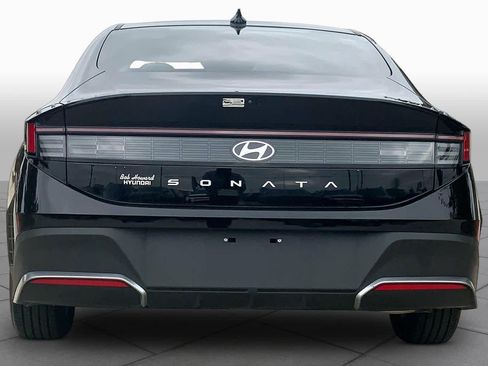 Used 2025 Hyundai Sonata SE FWD image 5