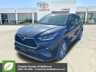 Used 2022 Toyota Highlander Platinum