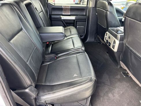 Used 2019 Ford F250 Lariat w/ Lariat Value Package AWD/4WD image 19