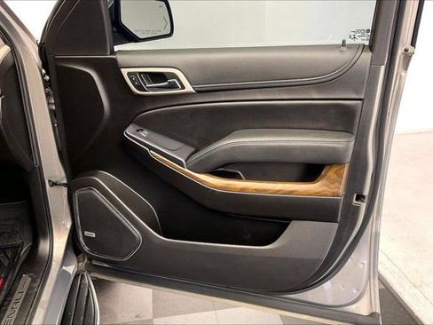 Used 2019 GMC Yukon Denali w/ Enhanced Security Package AWD/4WD image 26