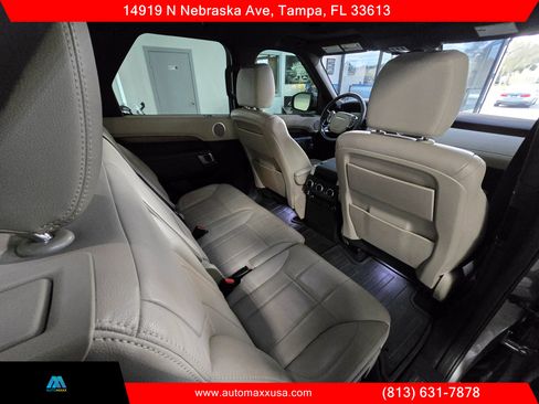 Used 2018 Land Rover Discovery HSE image 34