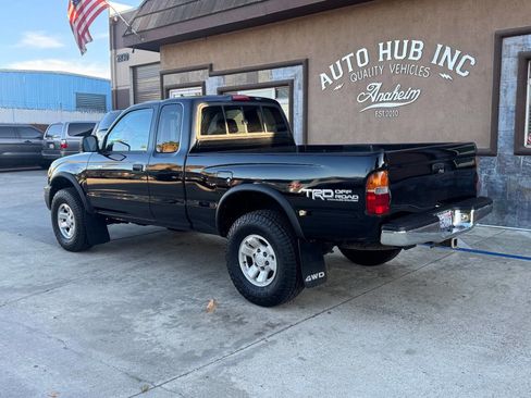 Used 2000 Toyota Tacoma 4x4 Xtracab V6 image 7