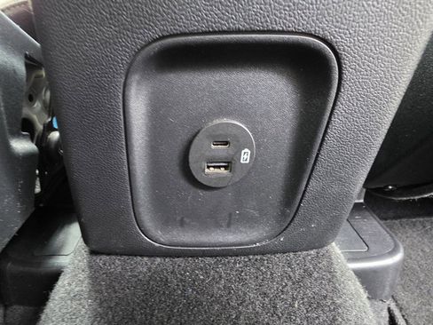 Used 2020 Ford Escape Titanium image 35