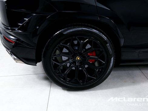 Used 2023 Lamborghini Urus S AWD/4WD image 37