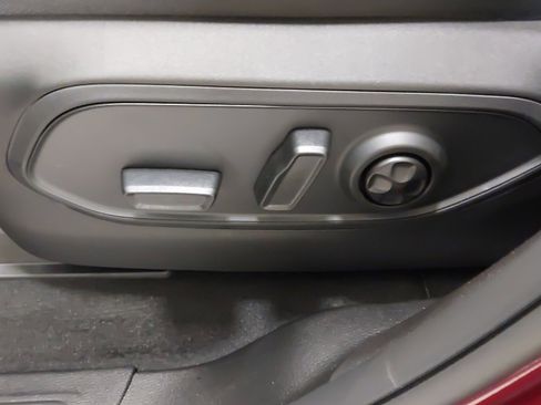 New 2025 Jeep Grand Cherokee Altitude image 37