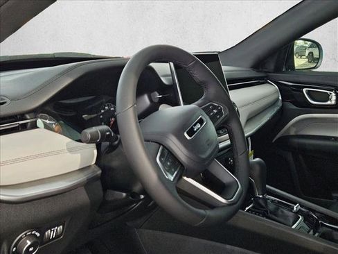 New 2026 Jeep Compass Limited image 3