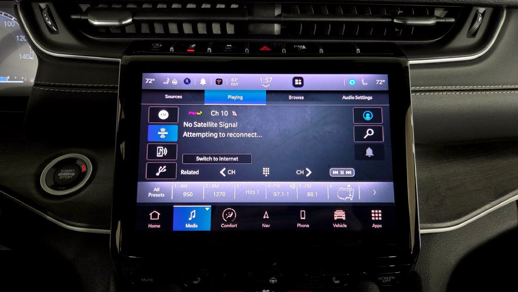 Used 2023 Jeep Grand Cherokee L Limited AWD/4WD image 25