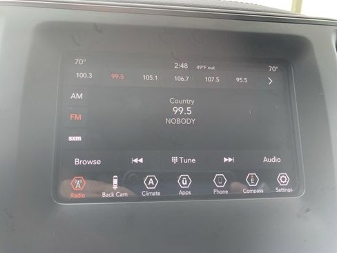 Used 2019 Jeep Cherokee Latitude Plus image 17
