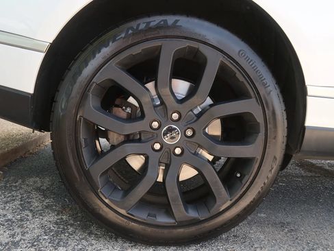 Used 2015 Land Rover Range Rover Supercharged AWD/4WD image 53