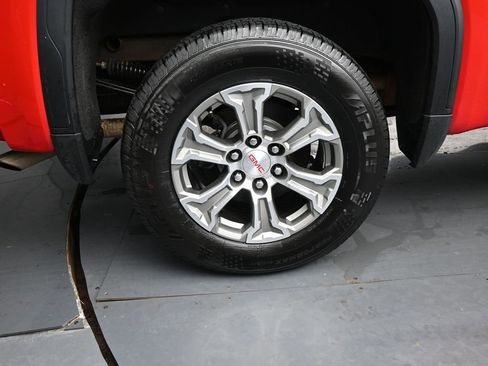 Used 2021 GMC Sierra 1500 SLT w/ SLT Convenience Package image 10