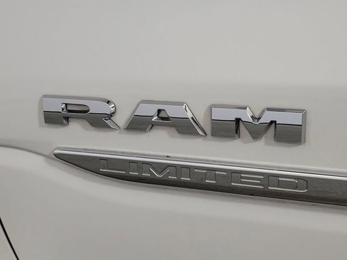 Used 2019 RAM 1500 Limited AWD/4WD image 7
