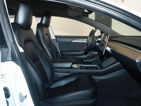 Used 2021 Tesla Model 3 Standard Range Plus image 16